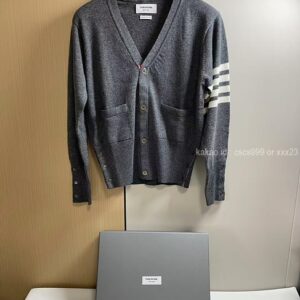 2025.02.24_[공ㅇㅇ 고객님 주문제품 검수사진] 톰브라운 가디건 레플리카 미러급 SA급 S급 고퀄리티