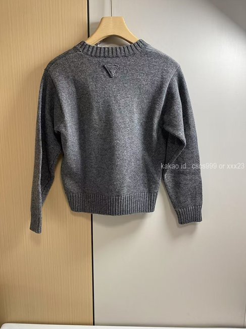 2025.01.27_[박ㅇㅇ 고객님 주문제품 검수사진] 프라다 긴팔 라운드 니트 레플리카 미러급 SA급 S급 고퀄리티 2