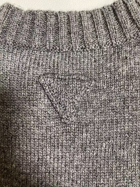 2025.01.27_[박ㅇㅇ 고객님 주문제품 검수사진] 프라다 긴팔 라운드 니트 레플리카 미러급 SA급 S급 고퀄리티 4