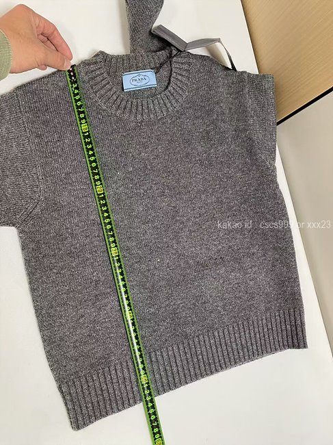 2025.01.27_[박ㅇㅇ 고객님 주문제품 검수사진] 프라다 긴팔 라운드 니트 레플리카 미러급 SA급 S급 고퀄리티 7