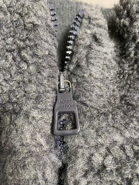 2025.01.30_[임ㅇㅇ 고객님 주문제품 검수사진] 루이비통 양털 집업 레플리카 미러급 SA급 S급 고퀄리티 4