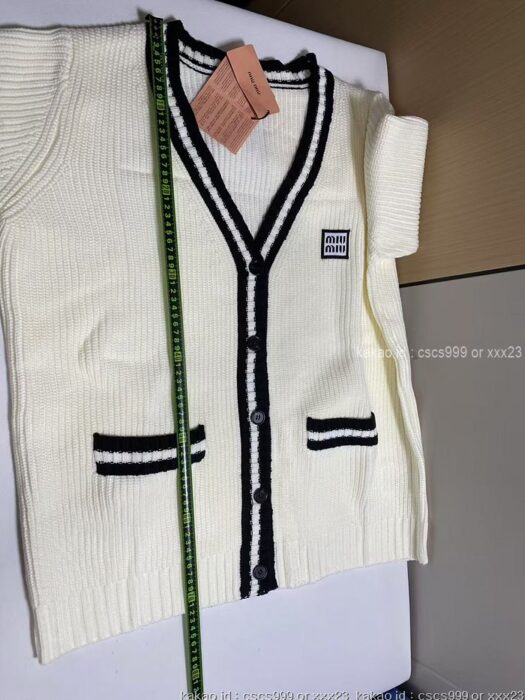 2024.12.10_[이ㅇㅇ 고객님 주문제품 검수사진] 미우미우 가디건 레플리카 미러급 SA급 S급 고퀄리티 9