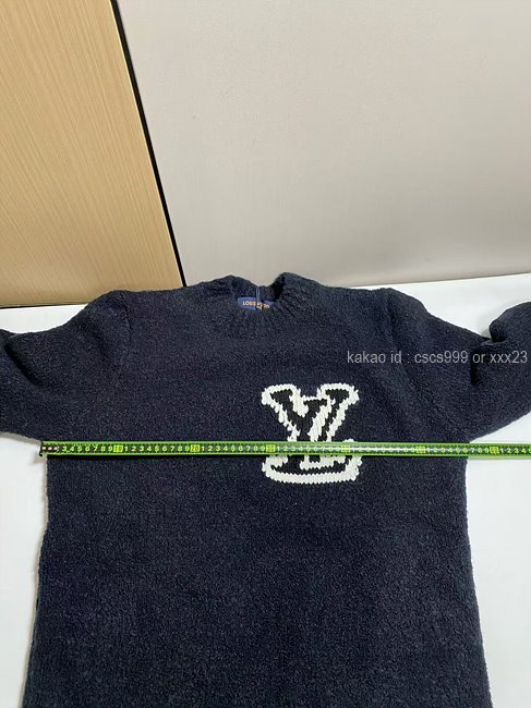 2024.12.21_[최ㅇㅇ 고객님 주문제품 검수사진] 루이비통 긴팔 라운드 니트 레플리카 미러급 SA급 S급 고퀄리티 5