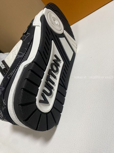 2024.12.24_[모ㅇㅇ 고객님 주문제품 검수사진] 루이비통 스니커즈 레플리카 미러급 SA급 S급 고퀄리티 5