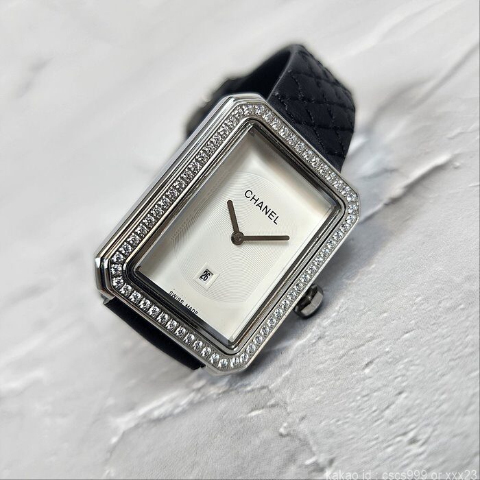 샤넬 보이프렌드 화이트다이얼 실버 다이아 시계 레플리카 미러급 SA급 S급 고퀄리티 워치 [여성] 6