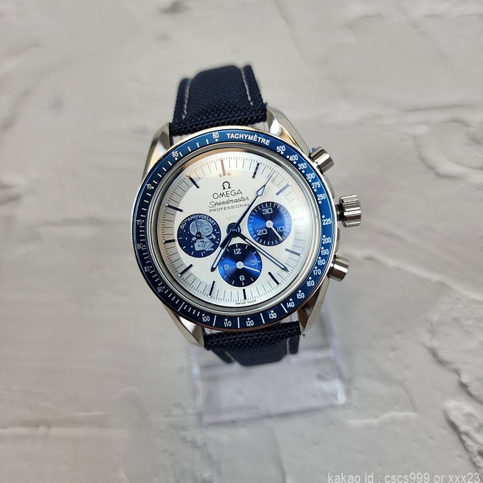 오메가 스피드마스터 실버 스누피 어워드 50주년 에디션 시계 레플리카 미러급 SA급 S급 고퀄리티 워치 3