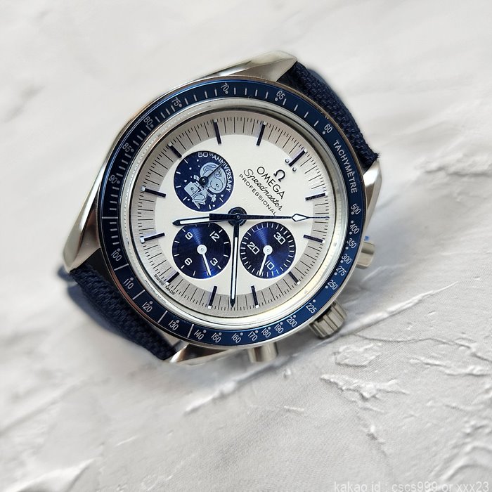 오메가 스피드마스터 실버 스누피 어워드 50주년 에디션 시계 레플리카 미러급 SA급 S급 고퀄리티 워치 6