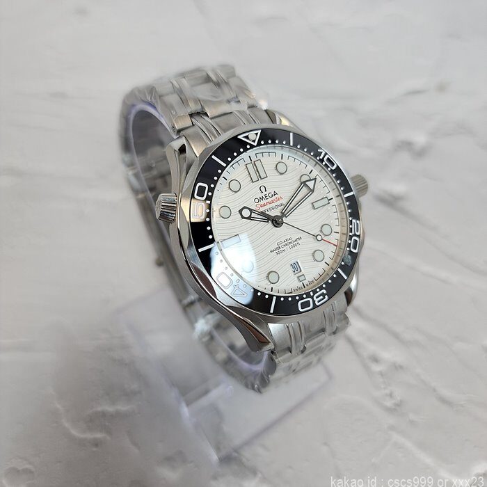 오메가 코엑시얼 씨마스터 다이버300M 화이트다이얼 시계 레플리카 미러급 SA급 S급 고퀄리티 워치 7