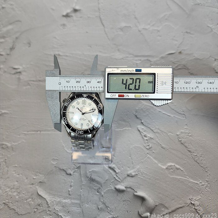 오메가 코엑시얼 씨마스터 다이버300M 화이트다이얼 시계 레플리카 미러급 SA급 S급 고퀄리티 워치 8