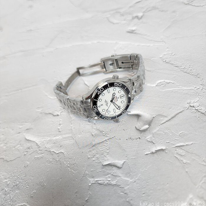 오메가 코엑시얼 씨마스터 다이버300M 화이트다이얼 시계 레플리카 미러급 SA급 S급 고퀄리티 워치 11