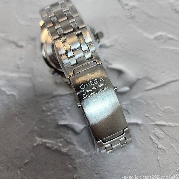 오메가 코엑시얼 씨마스터 다이버300M 화이트다이얼 시계 레플리카 미러급 SA급 S급 고퀄리티 워치 15