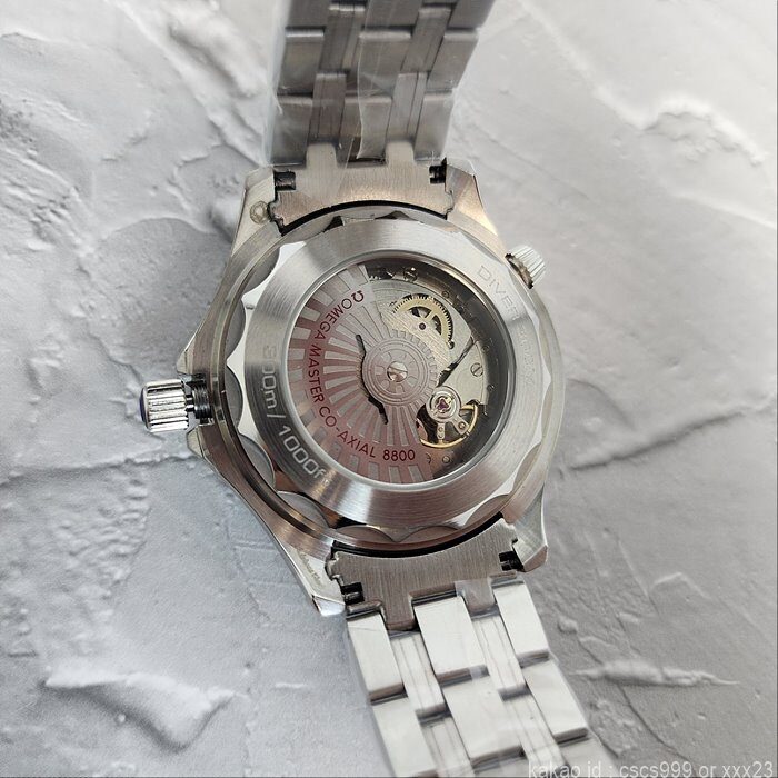 오메가 코엑시얼 씨마스터 다이버300M 화이트다이얼 시계 레플리카 미러급 SA급 S급 고퀄리티 워치 16