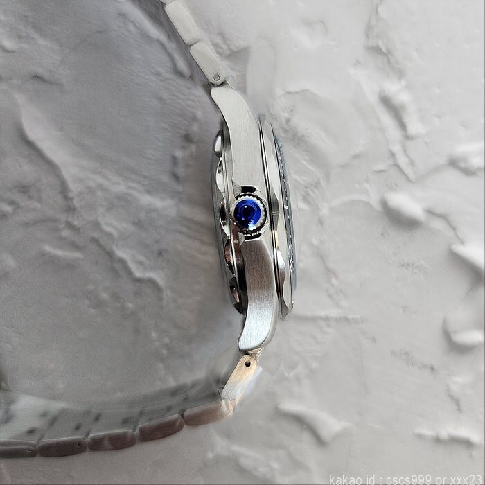 오메가 코엑시얼 씨마스터 다이버300M 화이트다이얼 시계 레플리카 미러급 SA급 S급 고퀄리티 워치 17