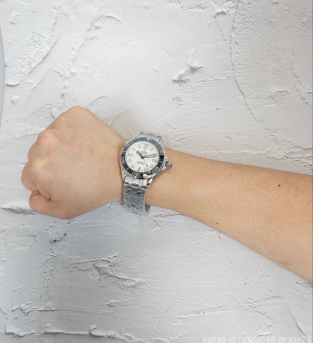 오메가 코엑시얼 씨마스터 다이버300M 화이트다이얼 시계 레플리카 미러급 SA급 S급 고퀄리티 워치 19