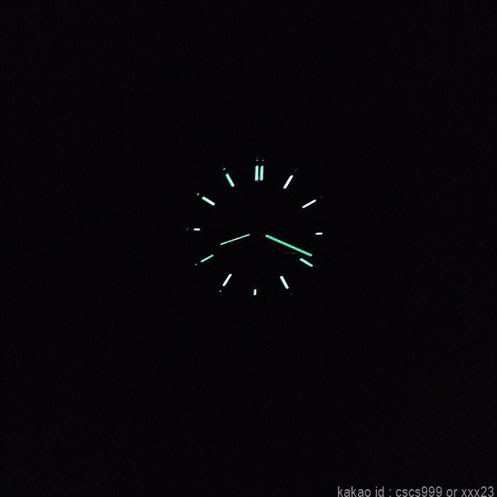 오데마피게-로얄오크-블랙-세라믹-50주년-에디션-시계-레플리카-명품 레플리카 미러 SA급 오데마피게 로얄오크 블랙 세라믹 50주년 에디션 시계 레플리카 미러급 SA급 S급 고퀄리티 워치 4