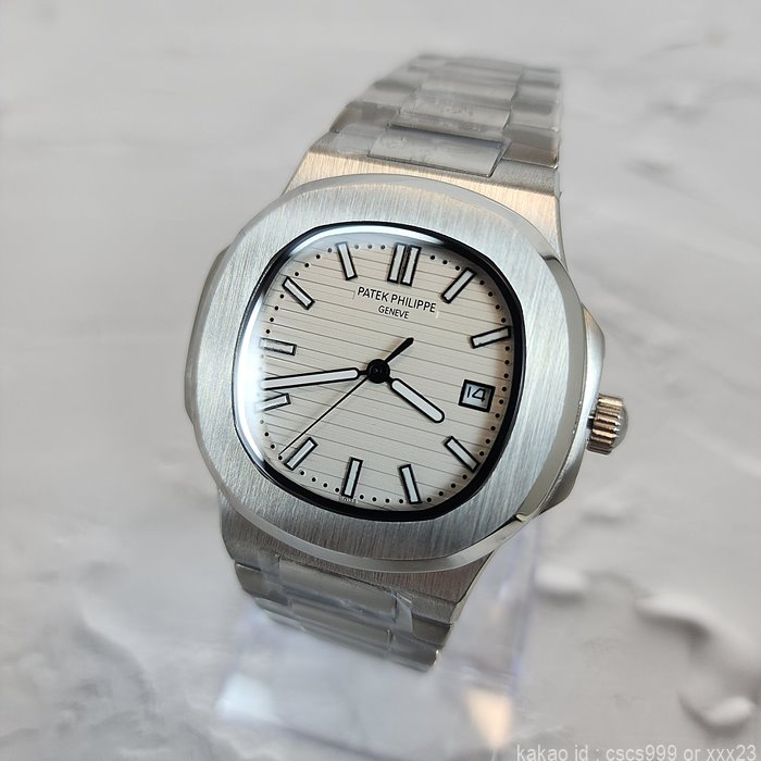 파텍필립 노틸러스 5711 화이트다이얼 시계 레플리카 미러급 SA급 S급 고퀄리티 워치 6