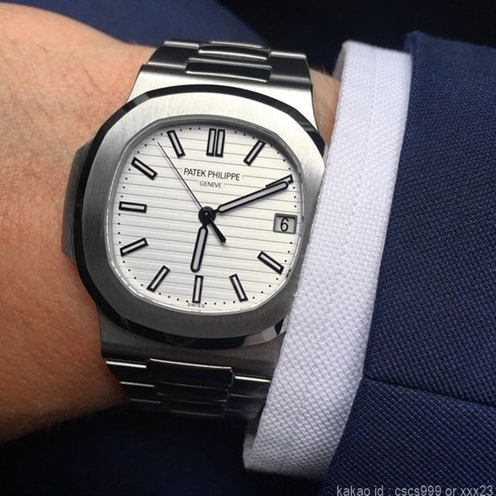 파텍필립 노틸러스 5711 화이트다이얼 시계 레플리카 미러급 SA급 S급 고퀄리티 워치 16
