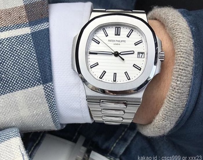 파텍필립 노틸러스 5711 화이트다이얼 시계 레플리카 미러급 SA급 S급 고퀄리티 워치 20