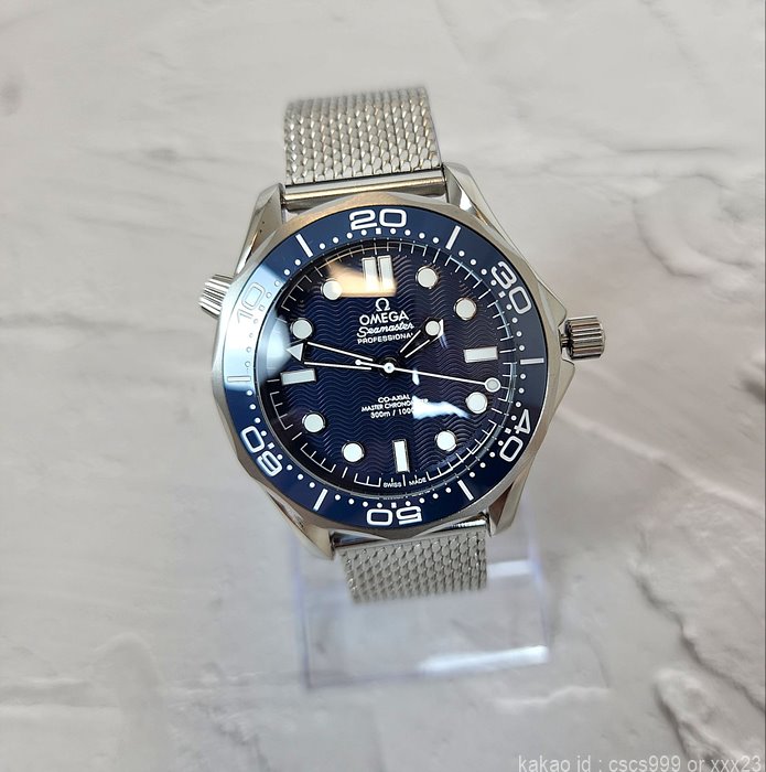 오메가-코엑시얼-마스터-다이버300m-제임스본드-60주년-에디션-시계-명품 레플리카 미러 SA급 오메가 코엑시얼 마스터 다이버300M 제임스본드 60주년 에디션 시계 레플리카 미러급 SA급 S급 고퀄리티 워치 5