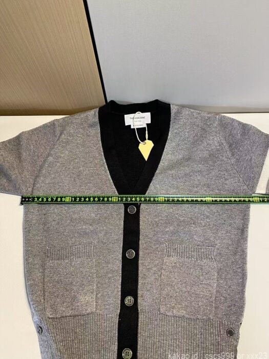 2024.05.07_[이ㅇ민 고객님 주문제품 검수사진] 톰브라운 레플리카 가디건 4