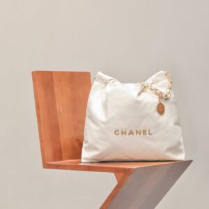 샤넬 금장 22백 화이트 이디엄 레플리카 미러급 SA급 S급 고퀄리티 최상급 하이엔드 가방 [여성]