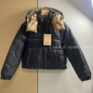 2024.07.19_[이** 고객님] 버버리 양면 패딩주문제품 검수사진