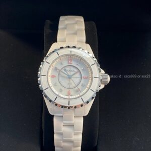 샤넬 J12 핑크라이트 한정판 시계 레플리카 미러급 SA급 S급 고퀄리티 최상급 하이엔드 워치 [여성]