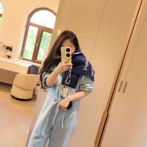 루이비통 모노그램 양색 스카프 블루 화이트 면양털 58% 42%알파카 레플리카 미러급 SA급 S급 고퀄리티 최상급 하이엔드 [남성여성공용]