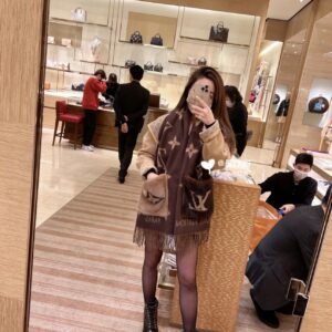 루이비통 콜드 레이캬비크 스카프 브라운 M92569 M79232 레플리카 미러급 SA급 S급 고퀄리티 최상급 하이엔드 [남성여성공용]