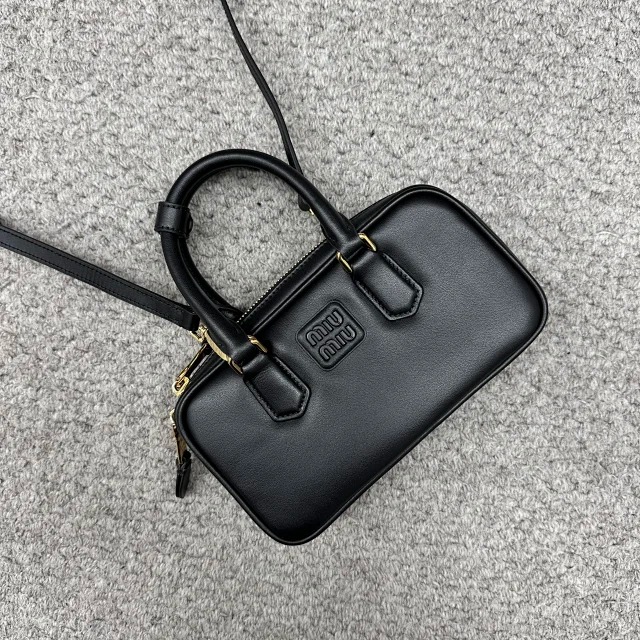 미우미우 아르카디 가죽 백 5BB142 브라운 블랙 2컬러 레플리카 미러급 SA급 S급 고퀄리티 최상급 하이엔드 가방 [여성] 23