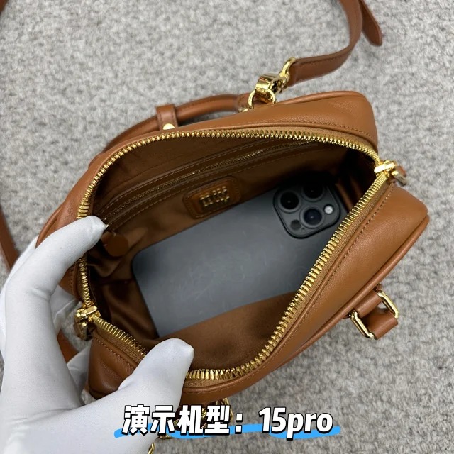 미우미우 아르카디 가죽 백 5BB142 브라운 블랙 2컬러 레플리카 미러급 SA급 S급 고퀄리티 최상급 하이엔드 가방 [여성] 50