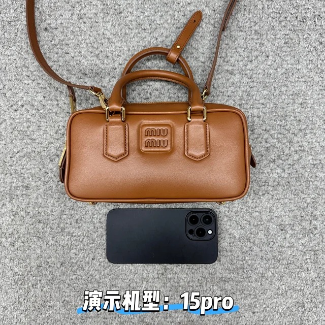 미우미우 아르카디 가죽 백 5BB142 브라운 블랙 2컬러 레플리카 미러급 SA급 S급 고퀄리티 최상급 하이엔드 가방 [여성] 42