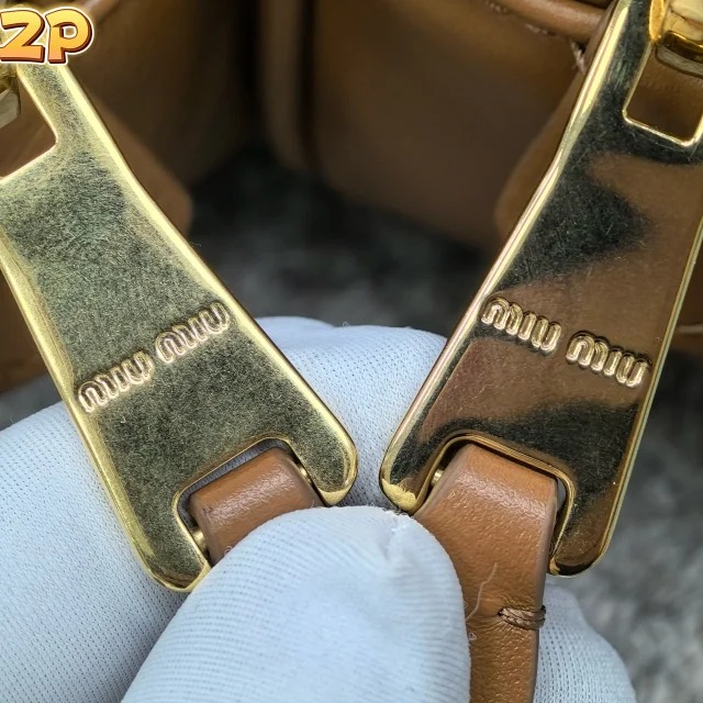 미우미우 아르카디 가죽 백 5BB142 브라운 블랙 2컬러 레플리카 미러급 SA급 S급 고퀄리티 최상급 하이엔드 가방 [여성] 37