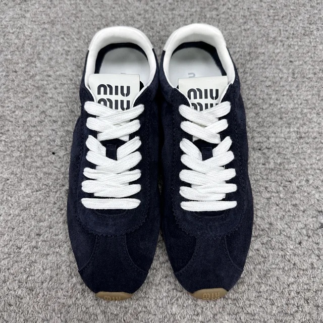 미우미우 스웨이드 스니커즈 4컬러 레플리카 미러급 SA급 S급 고퀄리티 최상급 하이엔드 신발 [여성] 52