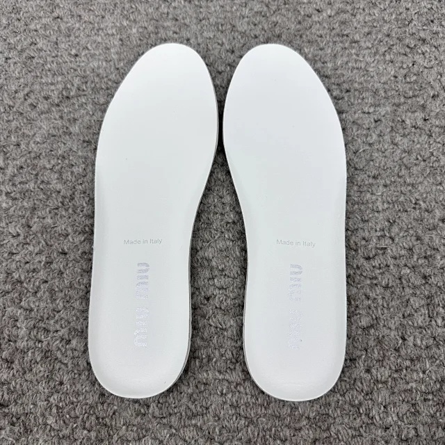 미우미우 스웨이드 스니커즈 4컬러 레플리카 미러급 SA급 S급 고퀄리티 최상급 하이엔드 신발 [여성] 71