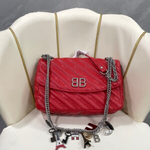 발렌시아가 모노그램 자수 퀼팅 백 레드 양가죽 레플리카 미러급 SA급 S급 고퀄리티 최상급 하이엔드 가방 [여성]