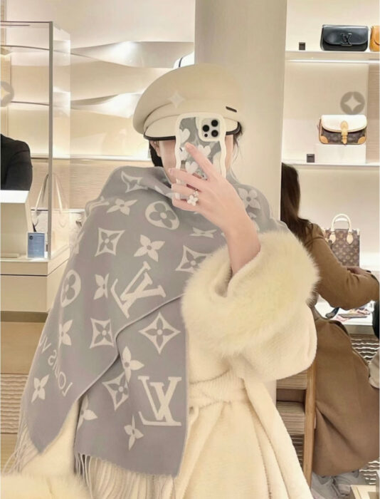 루이비통 레플리카 LV 에센셜 스카프 M77727 레플리카 미러급 SA급 S급 고퀄리티 최상급 하이엔드  4