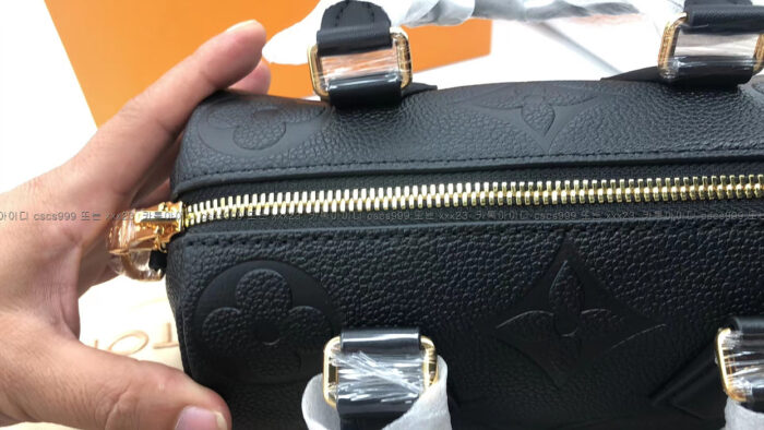 2024.03.05_[전*길 고객님 검수] 루이비통 레플리카 가방 스피디 반둘리에 20 블랙 10