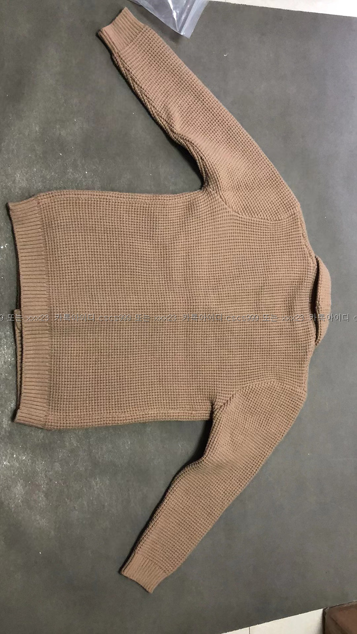 2023.01.02_[김*재 고객님 검수] 제냐 브라운 가디건 8