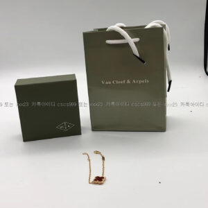 2023.01.02_[민*희 고객님 검수] 반클리프 알함브라 팔찌