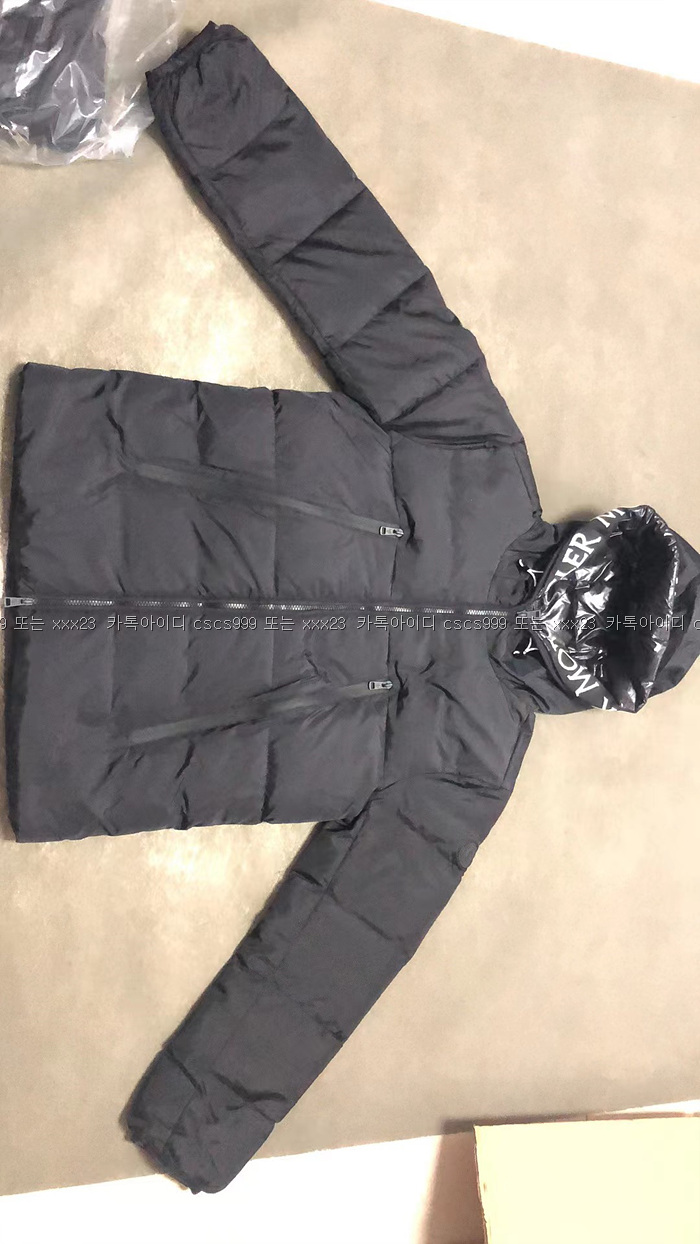 2024.03.21_[김ㅇ서 고객님 검수] 몽클레어 레플리카 패딩