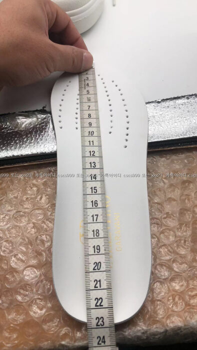 2023.08.12_[권ㅇ호 고객님 검수] 발렌티노 레플리카 신발 10