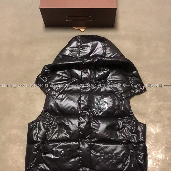 2023.11.07_[김ㅇ수 고객님 검수] 버버리 레플리카 패딩조끼