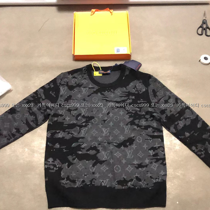 2023.11.13_[권ㅇ환 고객님 검수] 루이비통 레플리카 니트