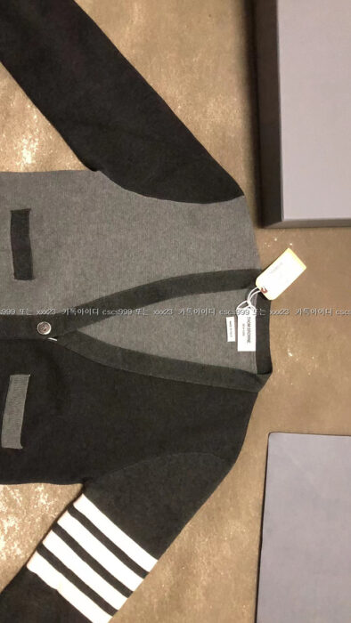 2024.03.01_[이ㅇ혁 고객님 검수] 톰브라운 레플리카 가디건 3