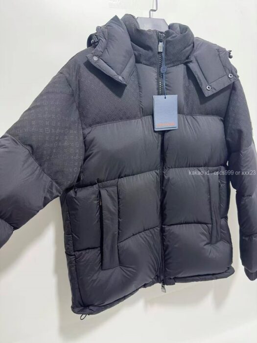2025.10.30_[구ㅇㅇ 고객님 주문제품 검수사진] 루이비통 후드 패딩 점퍼 레플리카 미러급 SA급 S급 고퀄리티 하이엔드 최상급  2