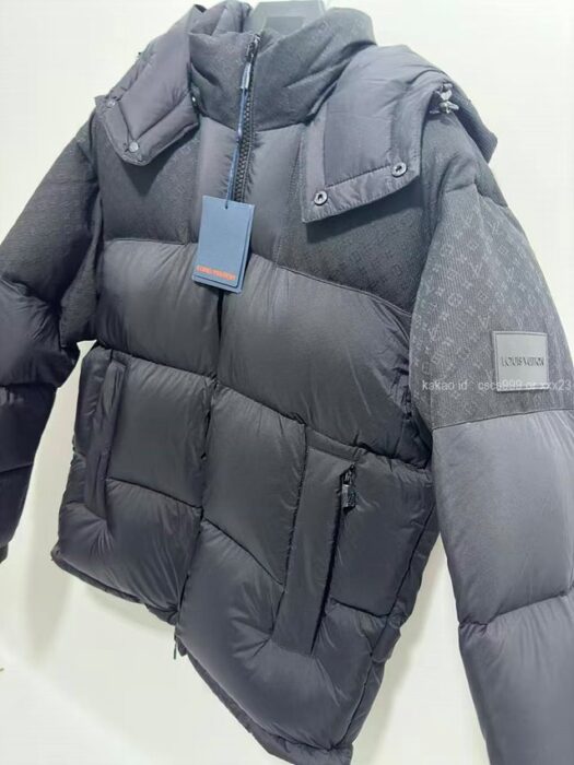 2025.10.30_[구ㅇㅇ 고객님 주문제품 검수사진] 루이비통 후드 패딩 점퍼 레플리카 미러급 SA급 S급 고퀄리티 하이엔드 최상급  3