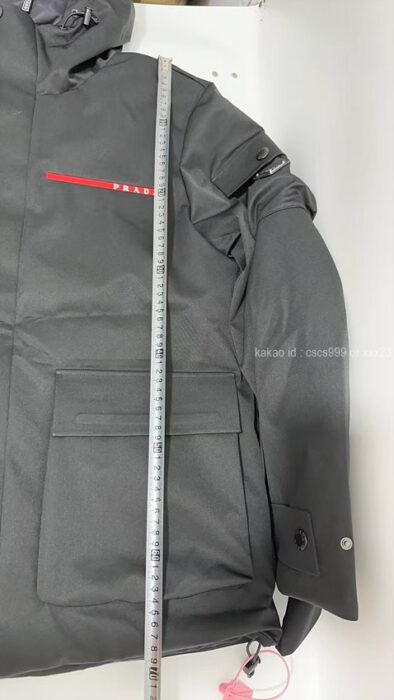 2025.10.30_[윤ㅇㅇ 고객님 주문제품 검수사진] 프라다 후드 패딩 점퍼 레플리카 미러급 SA급 S급 고퀄리티 하이엔드 최상급  10