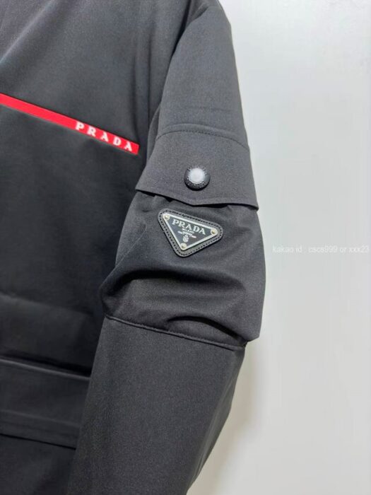 2025.10.30_[윤ㅇㅇ 고객님 주문제품 검수사진] 프라다 후드 패딩 점퍼 레플리카 미러급 SA급 S급 고퀄리티 하이엔드 최상급  8