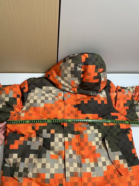 2025.10.31_[김ㅇㅇ 고객님 주문제품 검수사진] 루이비통 후드 패딩 점퍼 레플리카 미러급 SA급 S급 고퀄리티 하이엔드 최상급  9